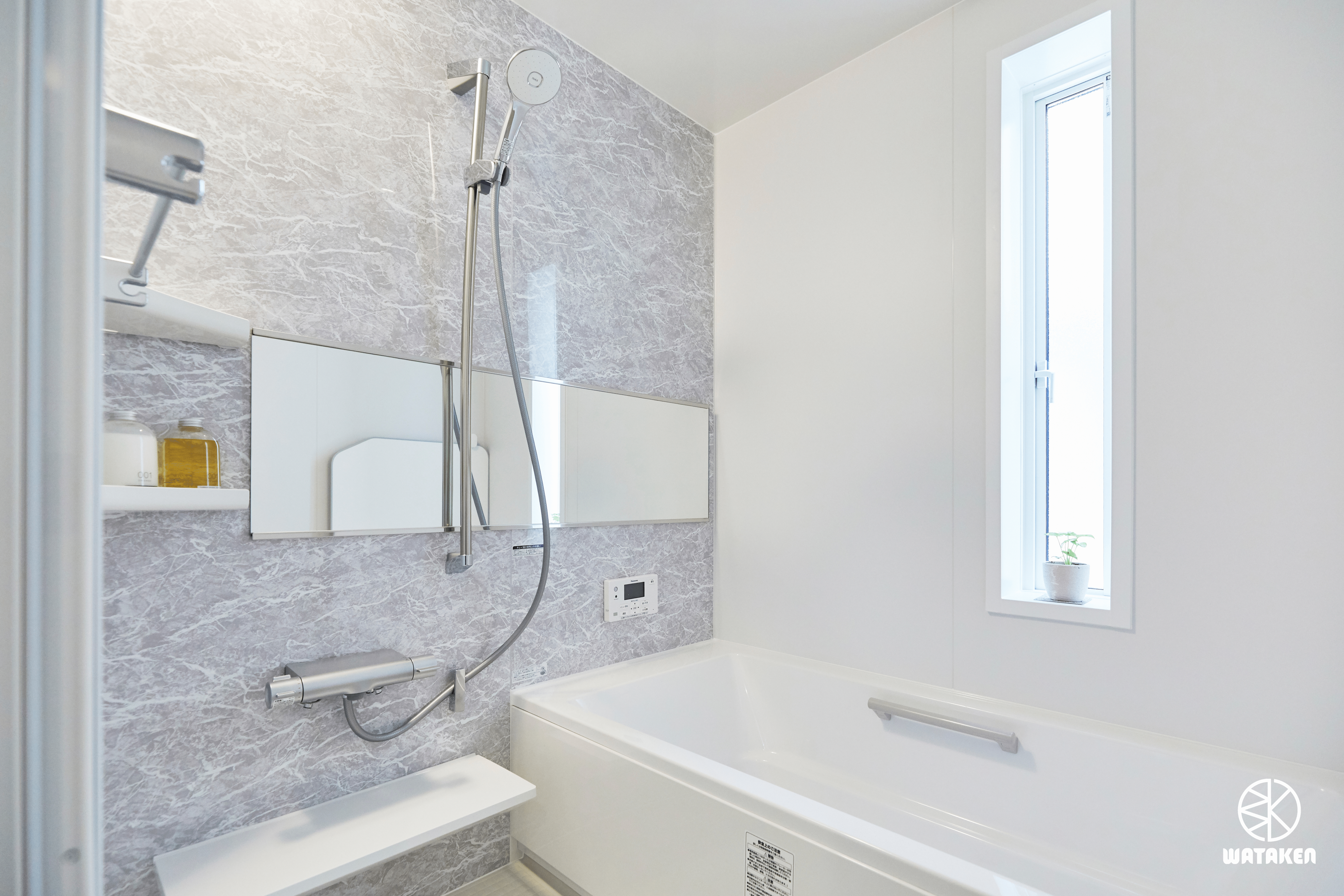 シンプルユニットバス